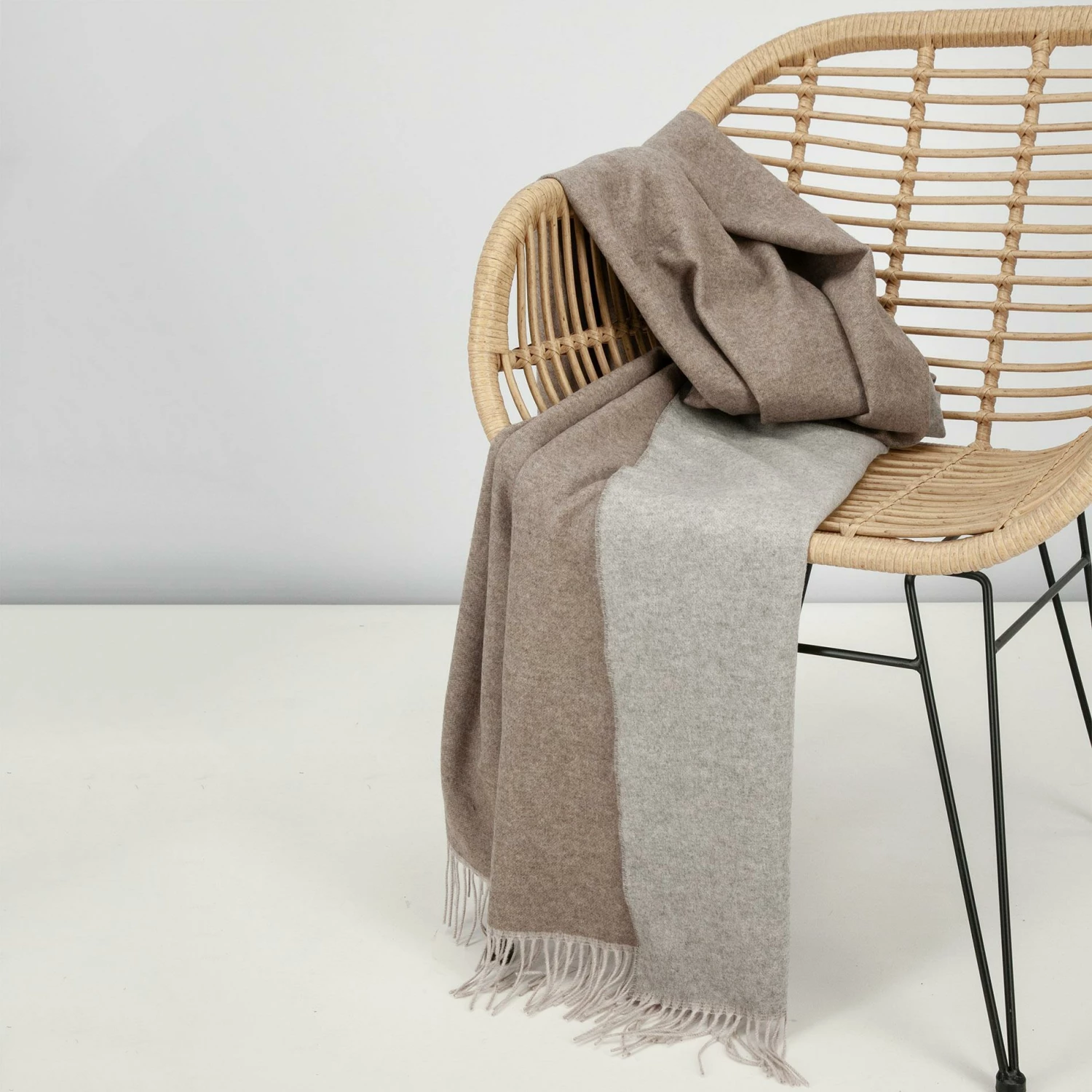 Eagle Decke Kaschmir-Schurwolle 13112/116 Kaschmir-Wolle, Braun-greige meliert, Grau-braun 1 Eagle Decke Kaschmir-Schurwolle 13112/116 Kaschmir-Wolle, Braun-greige meliert, Grau-braun